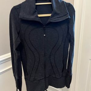 Women’s Lululemon Zip Up hoodie size 6